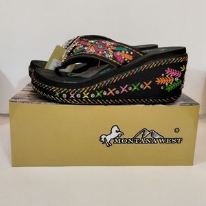 Montana West Flip Flop NIB NWT sz 8 Black w/ Bling Cross Concho and Embroidery
